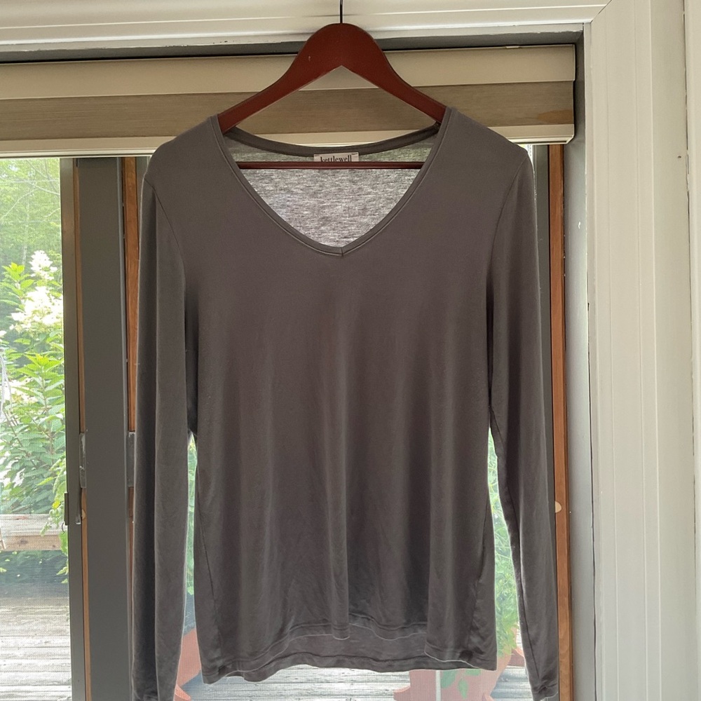 Kettlewell The Classic V Long-Sleeve Top